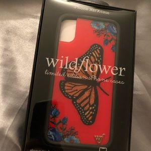 Wildflower IPhone X case! LIKE NEW